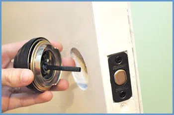 State Locksmith Services Woodbridge, CT 203-433-3480 - 5-change-locks-service