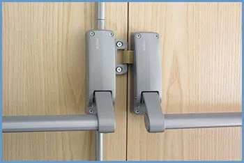 State Locksmith Services Woodbridge, CT 203-433-3480 - 8-push-bars
